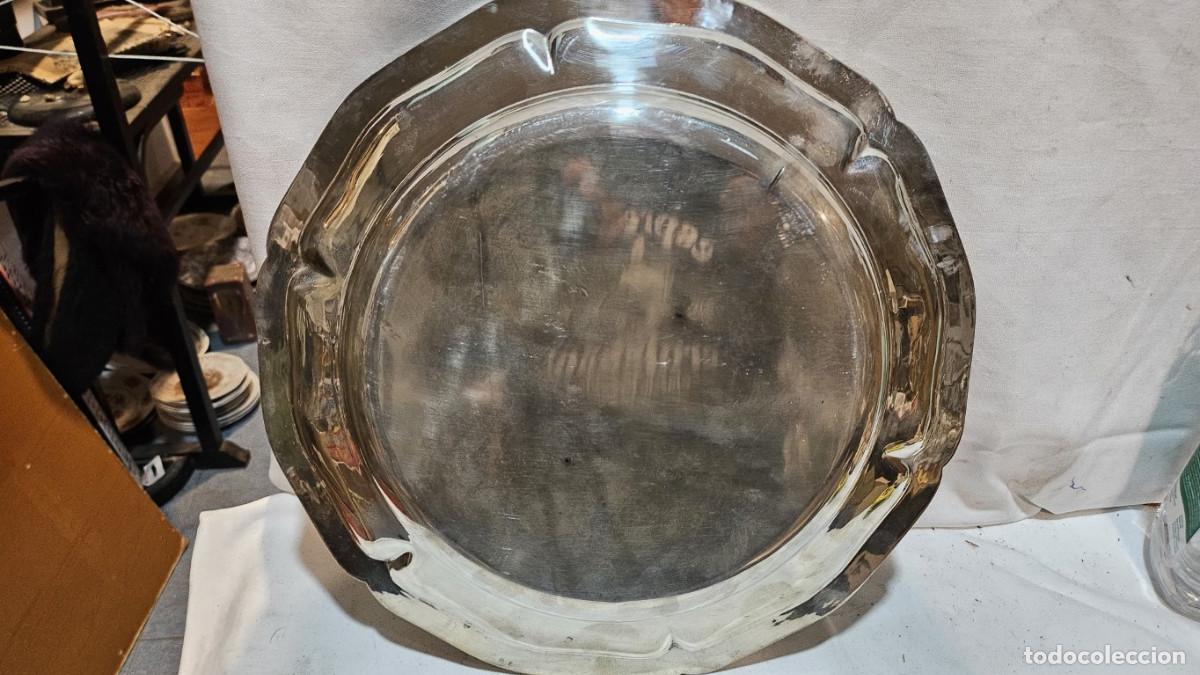 Antig&uuml;edades: plato ba&ntilde;ada en plata - Foto 3