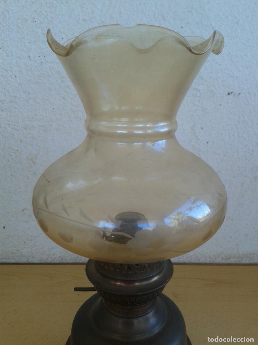 Antig&uuml;edades: QUINQUE ANTIGUO DE LATON CON TULIPA - Foto 2