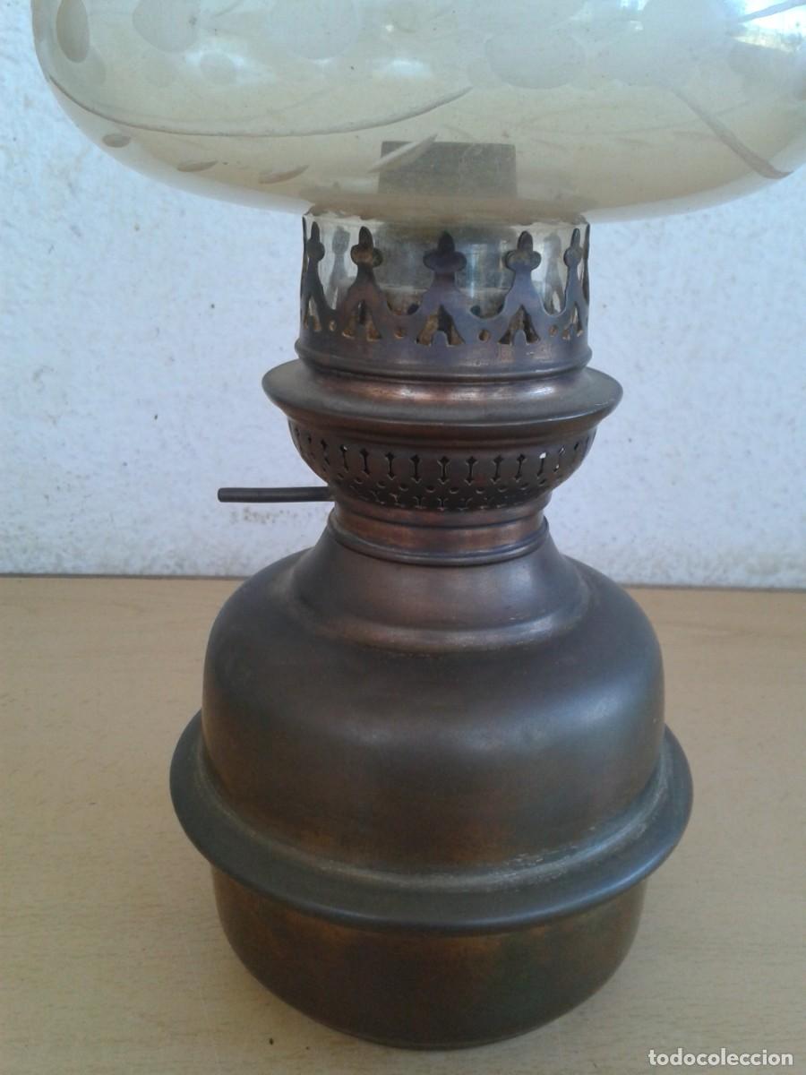 Antig&uuml;edades: QUINQUE ANTIGUO DE LATON CON TULIPA - Foto 3