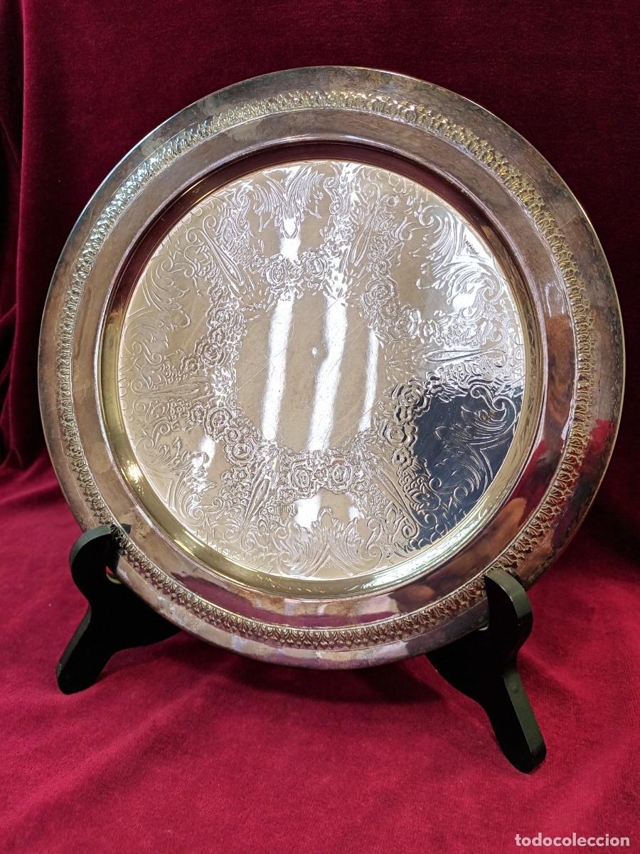Antig&uuml;edades: BANDEJA Y SOPORTE DE PLACA NEGRA . - Foto 1