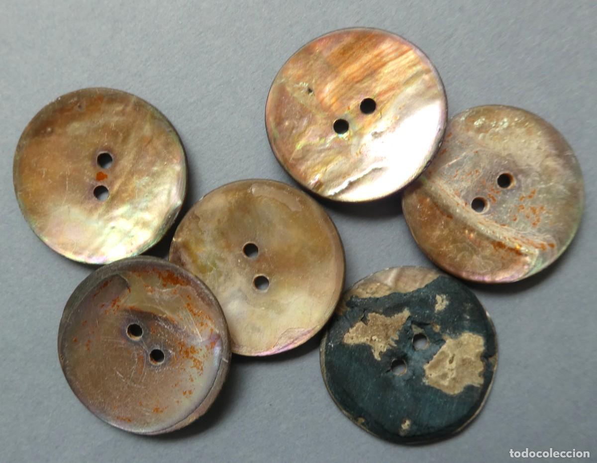 Antig&uuml;edades: 6 ANTIGUOS BOTONES DE N&Aacute;CAR - Foto 1