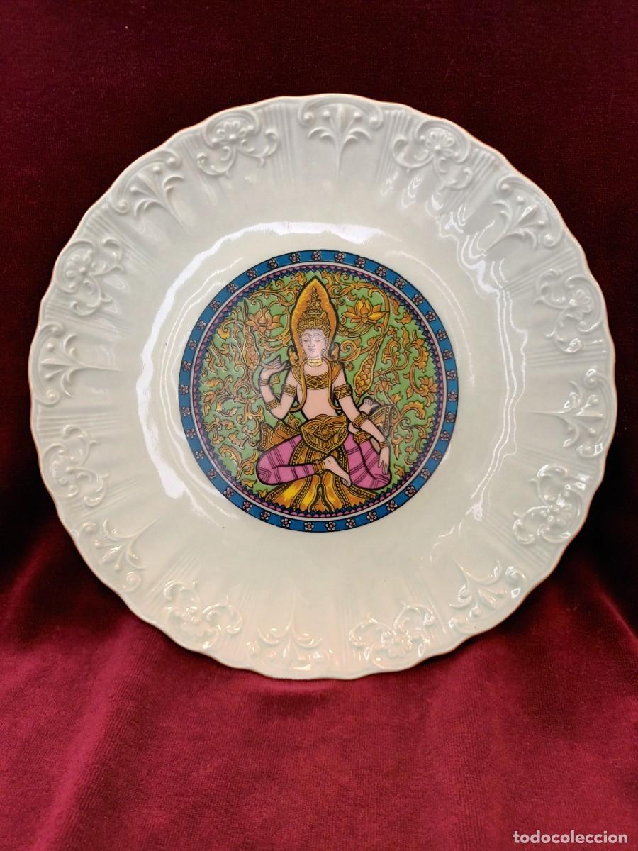 Antig&uuml;edades: PLATO DECORADO DE PORCELANA - Foto 1