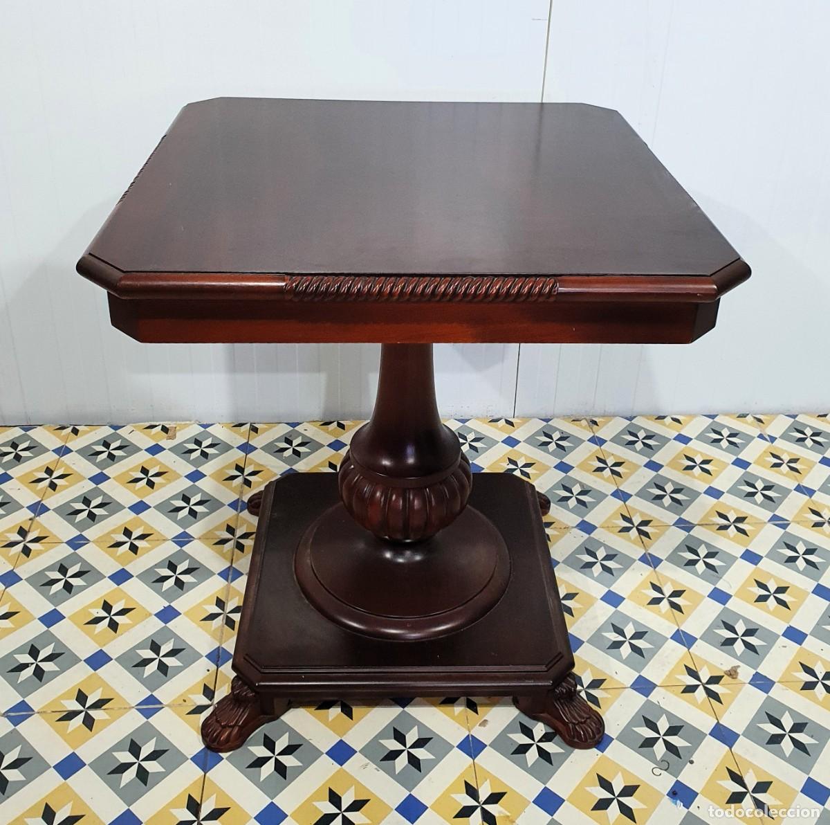 Antig&uuml;edades: Mesa de Juego central con madera maciza de caoba - Foto 1