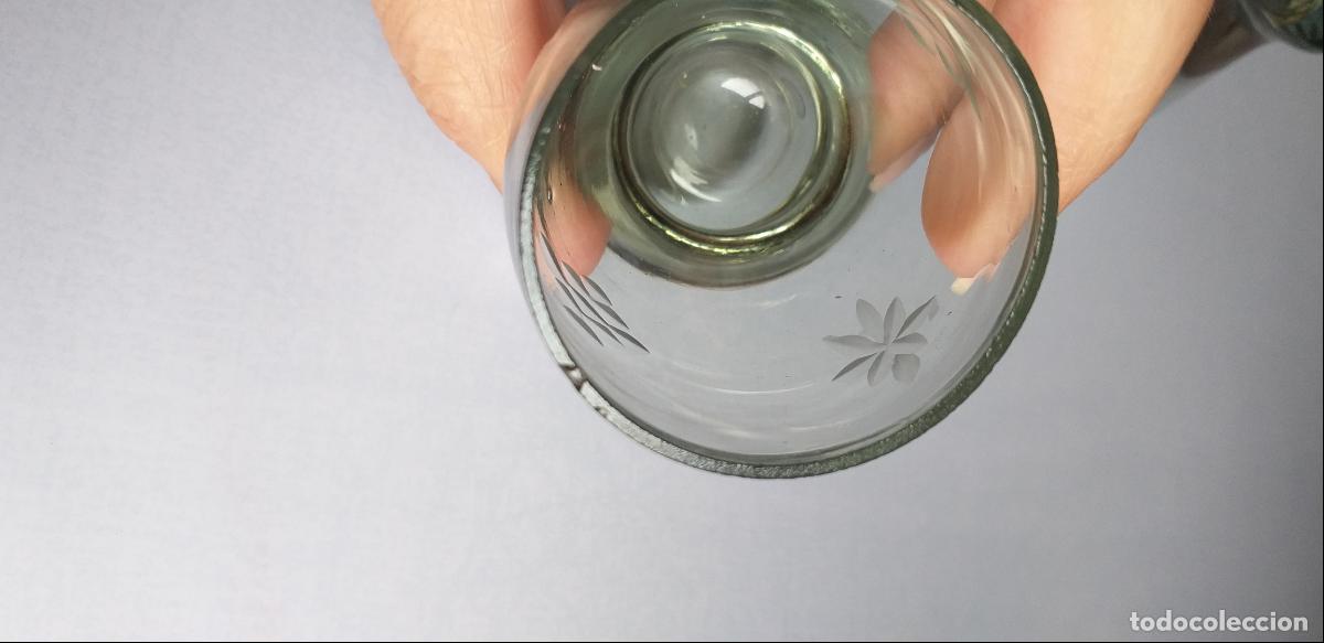 Antig&uuml;edades: 2 vasos de chupito de cristal - Foto 6