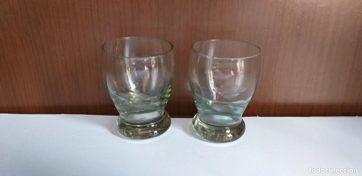 Antig&uuml;edades: 2 vasos de chupito de cristal - Foto 1