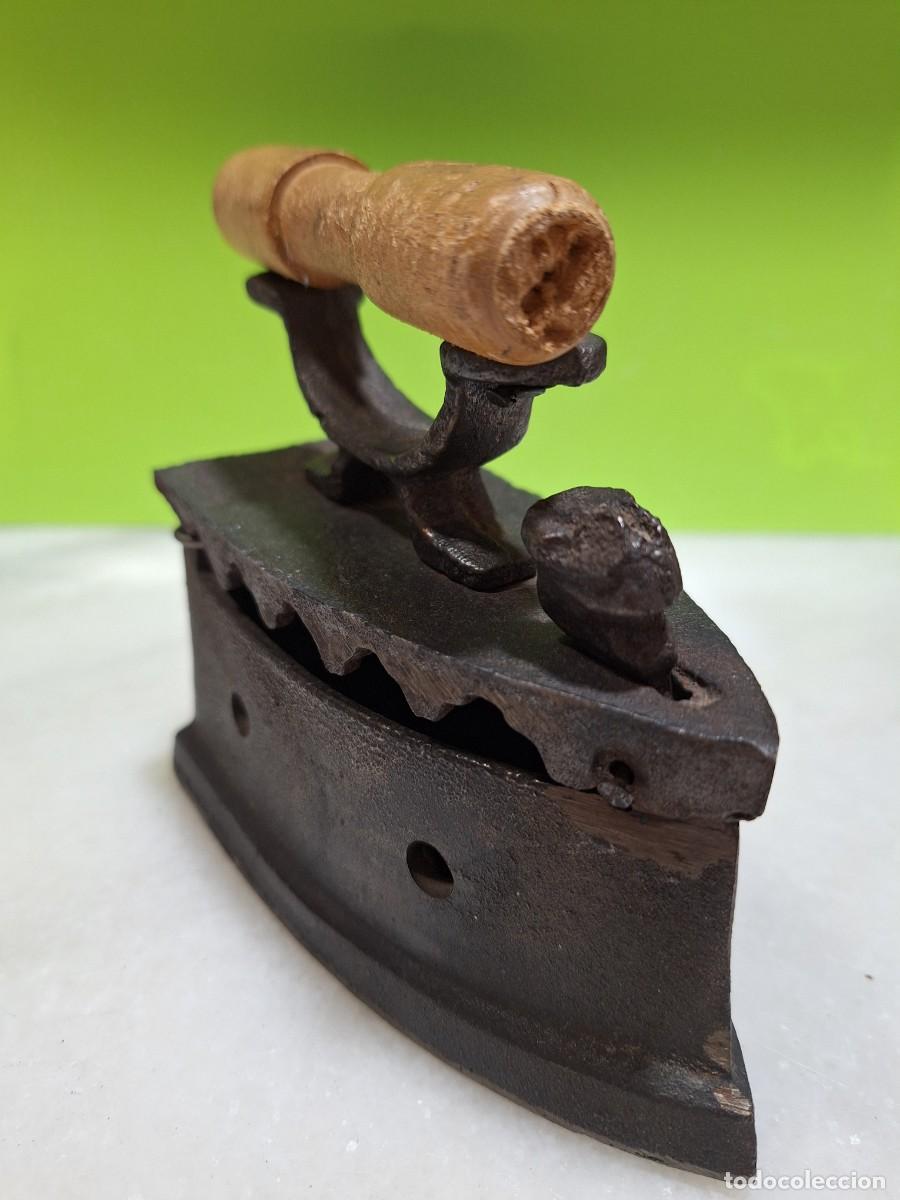 Antig&uuml;edades: Peque&ntilde;a plancha de hierro. - Foto 6
