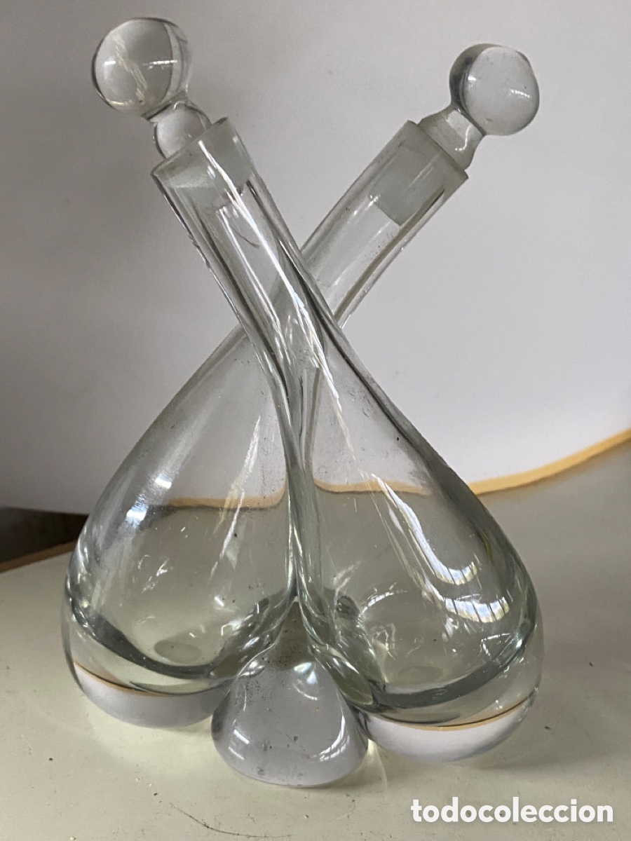 Antig&uuml;edades: Antigua aceitera y vinagrera de cristal - Foto 1