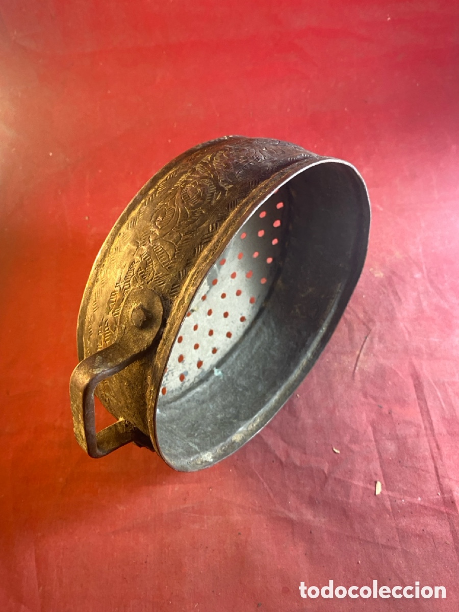 Antig&uuml;edades: Antigua cazuela de metal - Foto 4