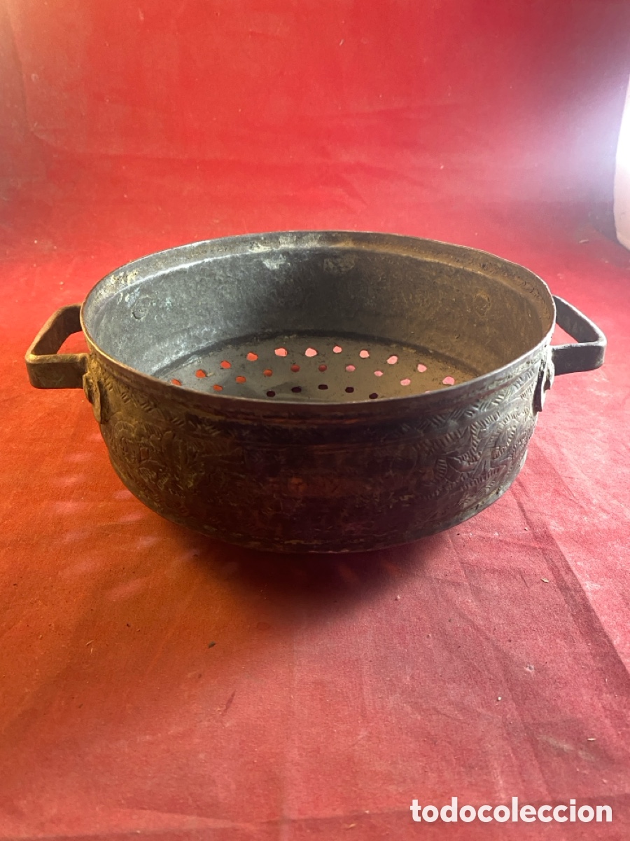Antig&uuml;edades: Antigua cazuela de metal - Foto 1