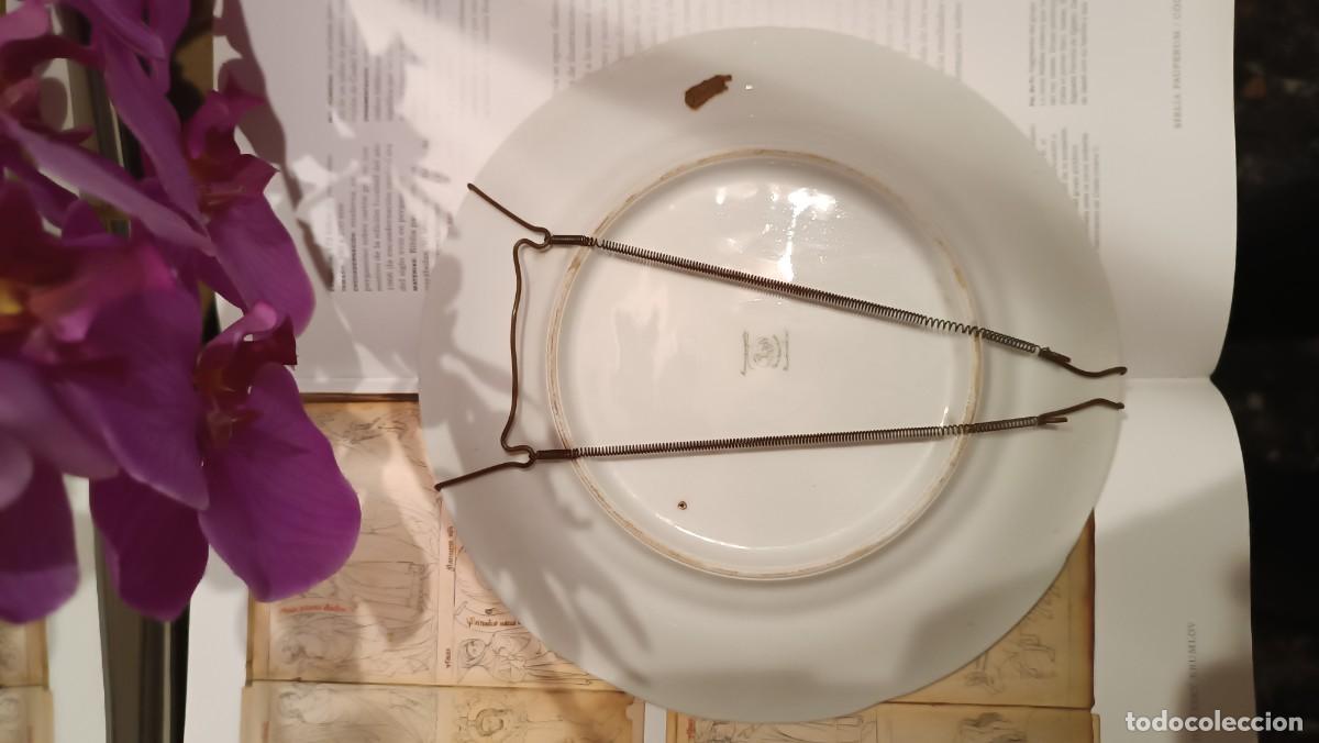 Antig&uuml;edades: Plato de porcelana el Dec&aacute;logo del Abogado - Foto 2