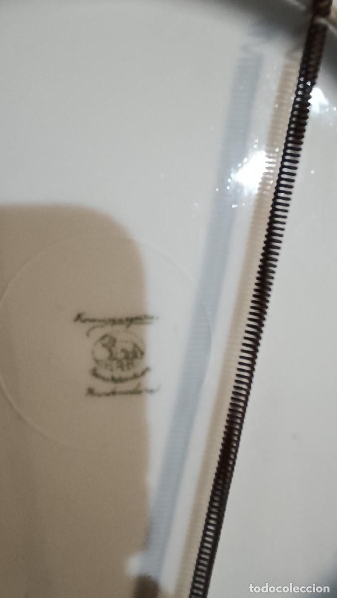 Antig&uuml;edades: Plato de porcelana el Dec&aacute;logo del Abogado - Foto 3