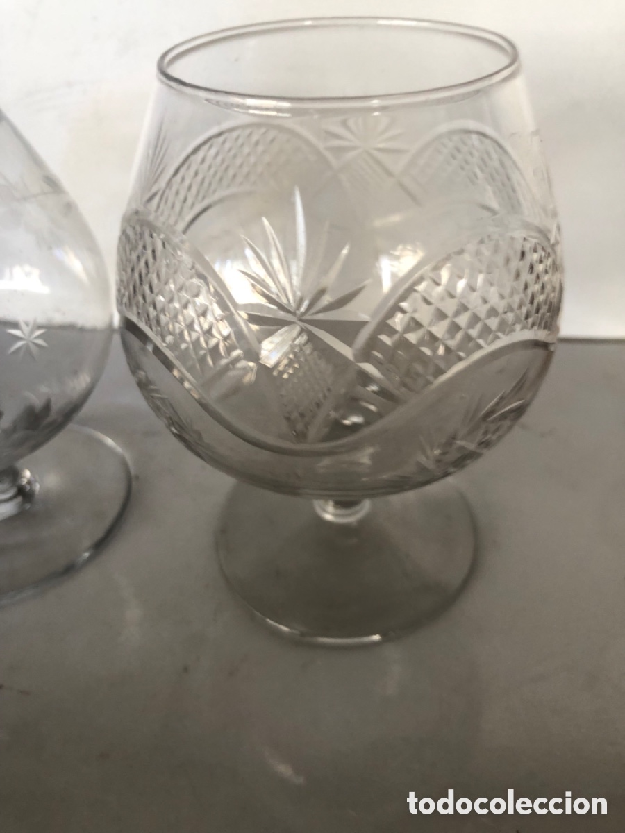 Antig&uuml;edades: 2 copas de co&ntilde;ac de cristal tallado - Foto 3