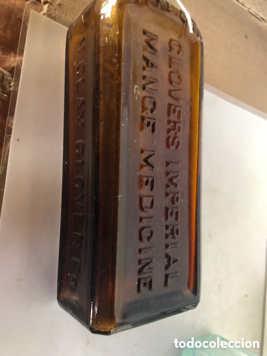 Antig&uuml;edades: 2 botellas antiguas de medicinas - Foto 2