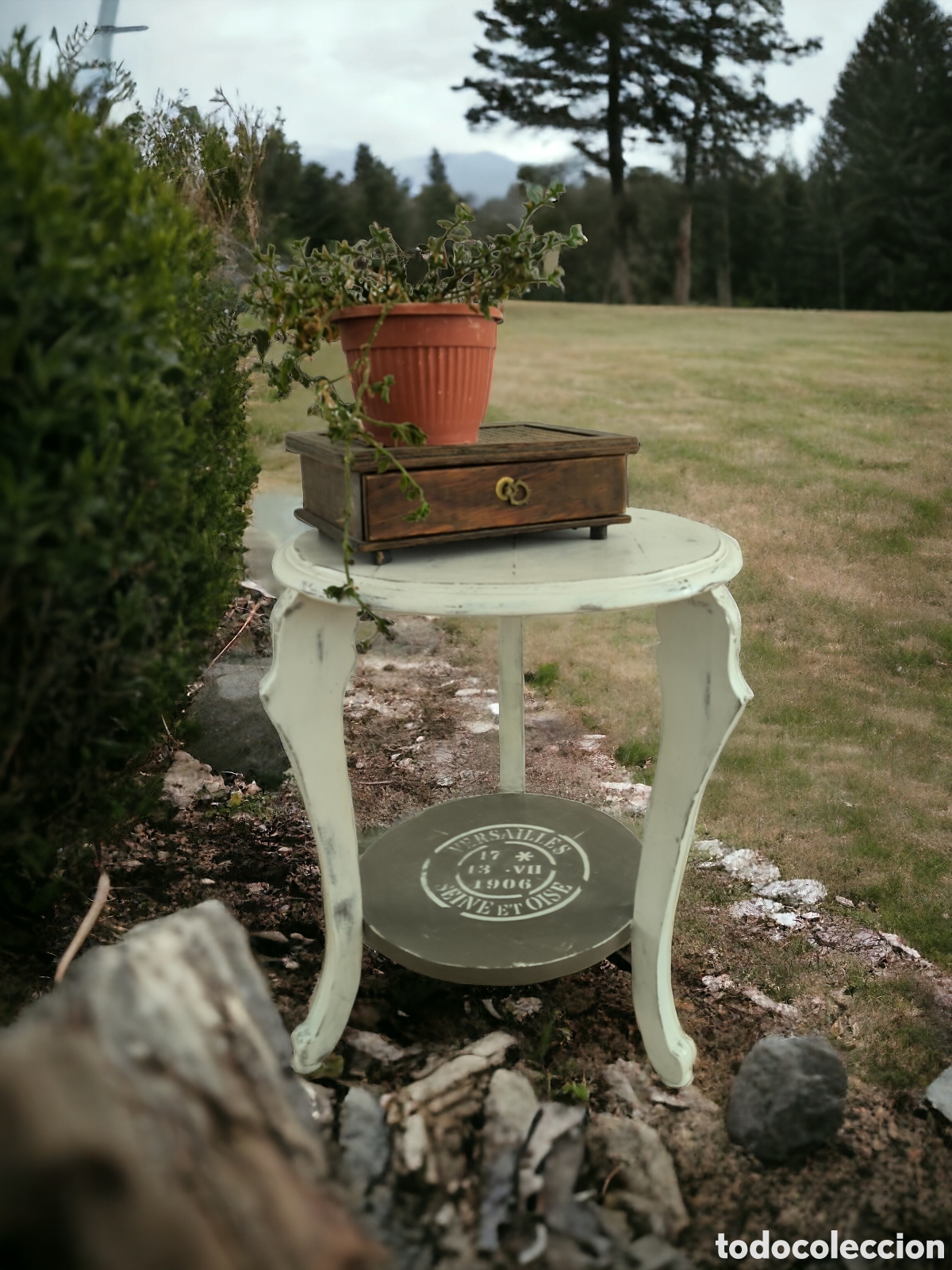 Antiques: Mexa auxiliar estilo desgastado