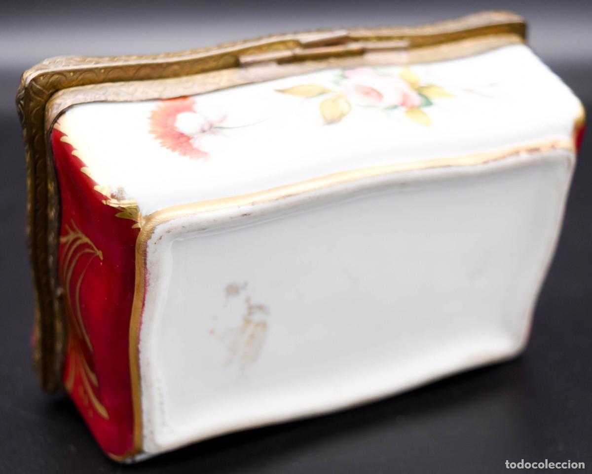 Antig&uuml;edades: Caja de porcelana - Joyero - Foto 11