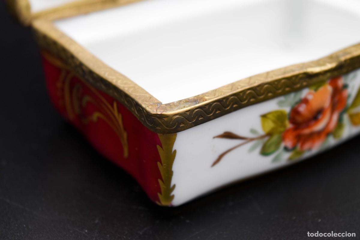 Antig&uuml;edades: Caja de porcelana - Joyero - Foto 16