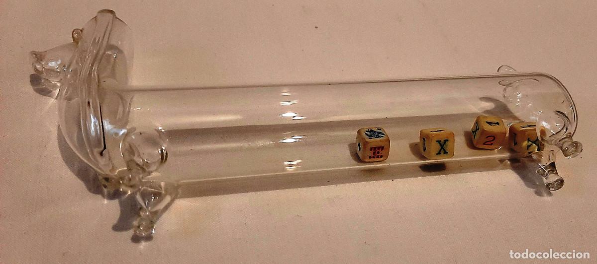 Antig&uuml;edades: Juego de dados en perro de cristal - Foto 7