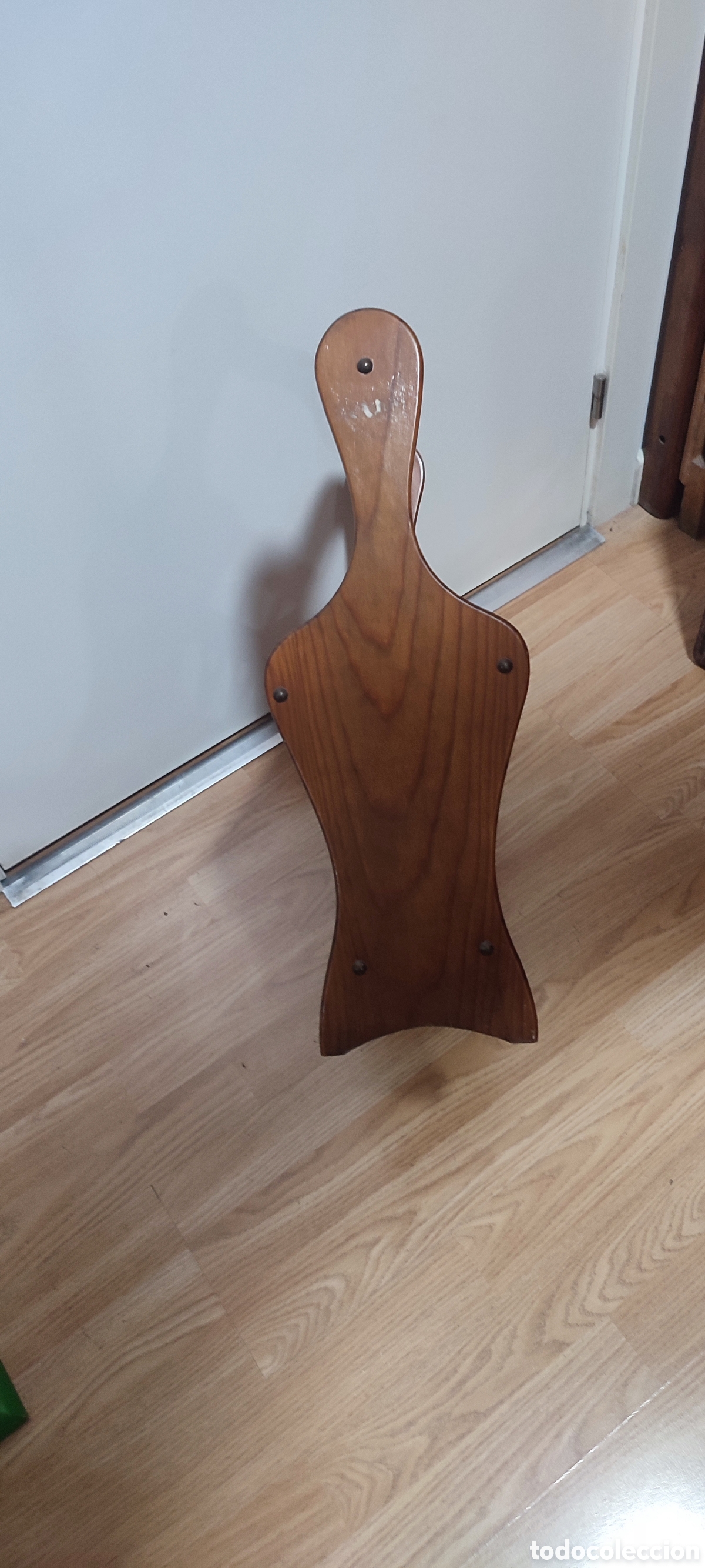 Antig&uuml;edades: BONITO REVISTERO DE MADERA - Foto 4