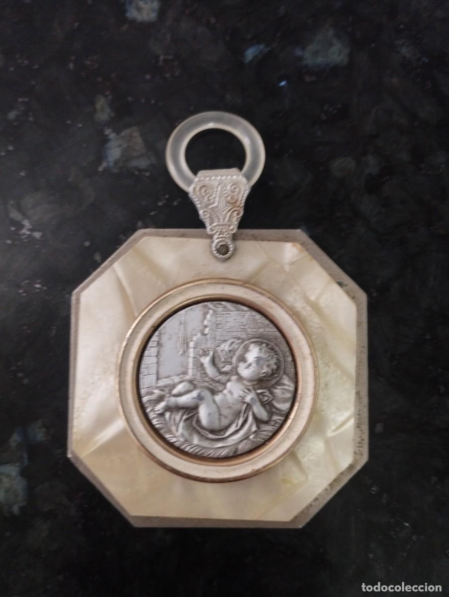 Antig&uuml;edades: Medalla del nacimiento de Jes&uacute;s - Foto 1