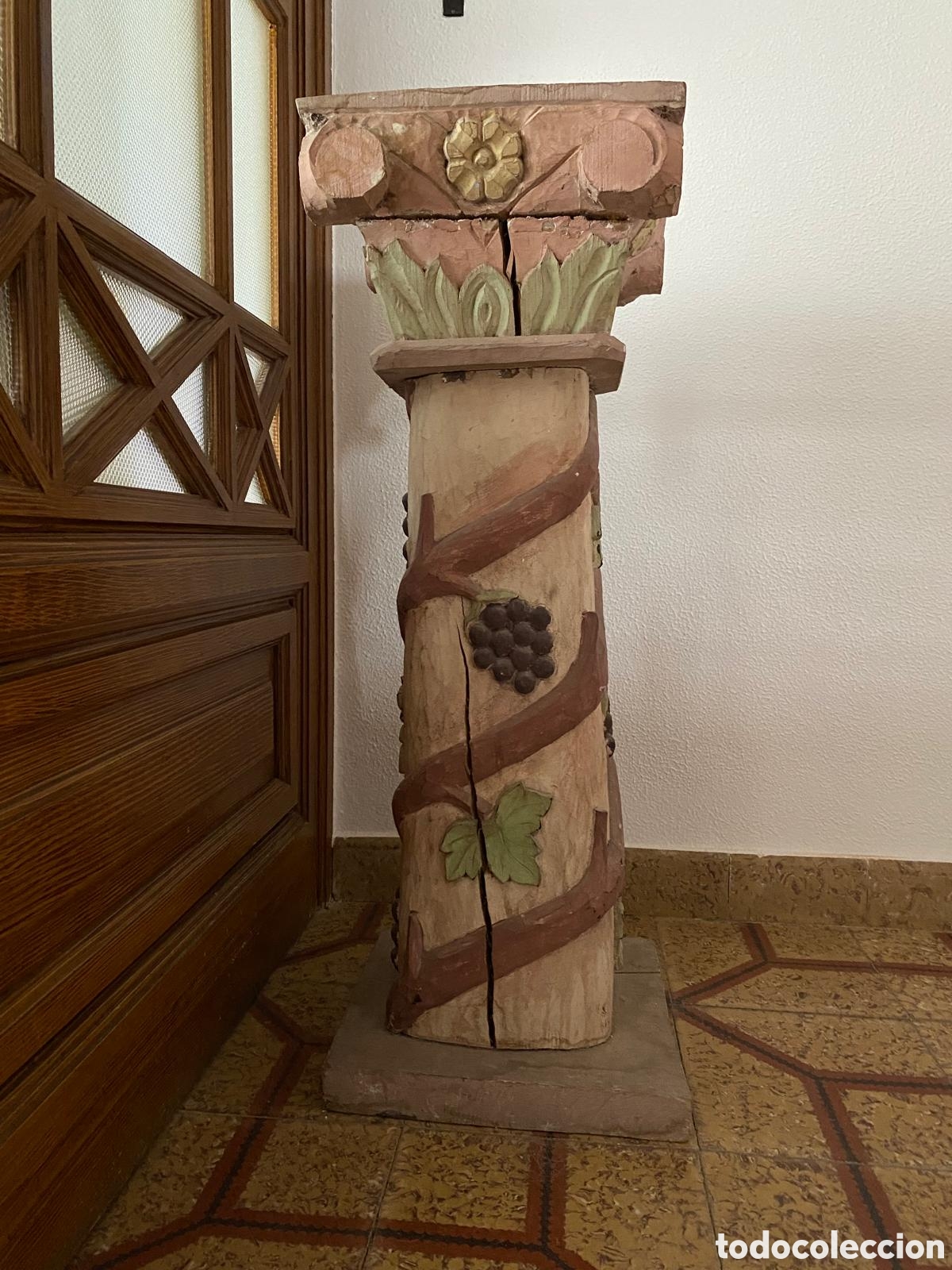 Antig&uuml;edades: COLUMNAS DE MADERA POLICROMADA - Foto 3