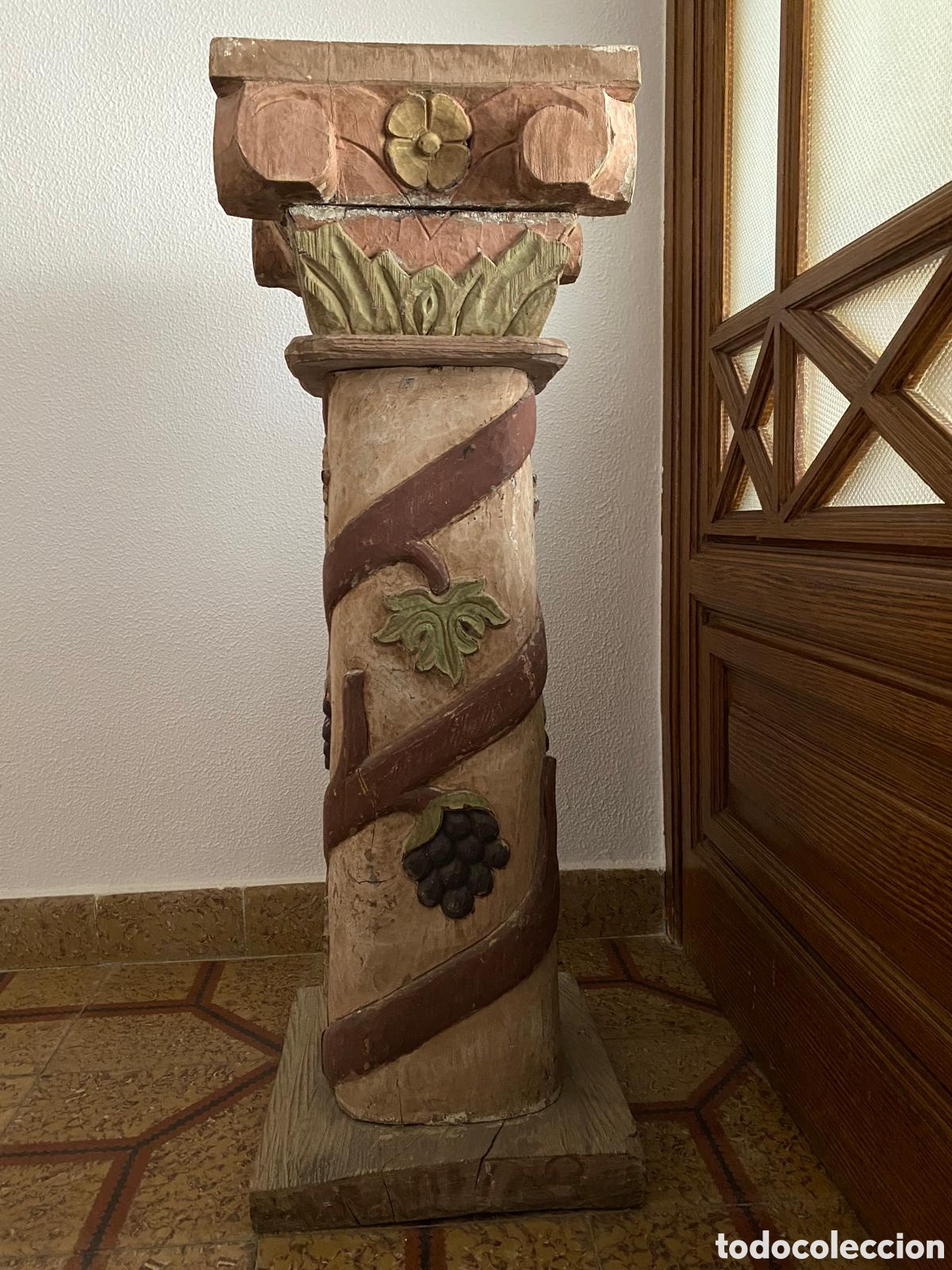Antig&uuml;edades: COLUMNAS DE MADERA POLICROMADA - Foto 1