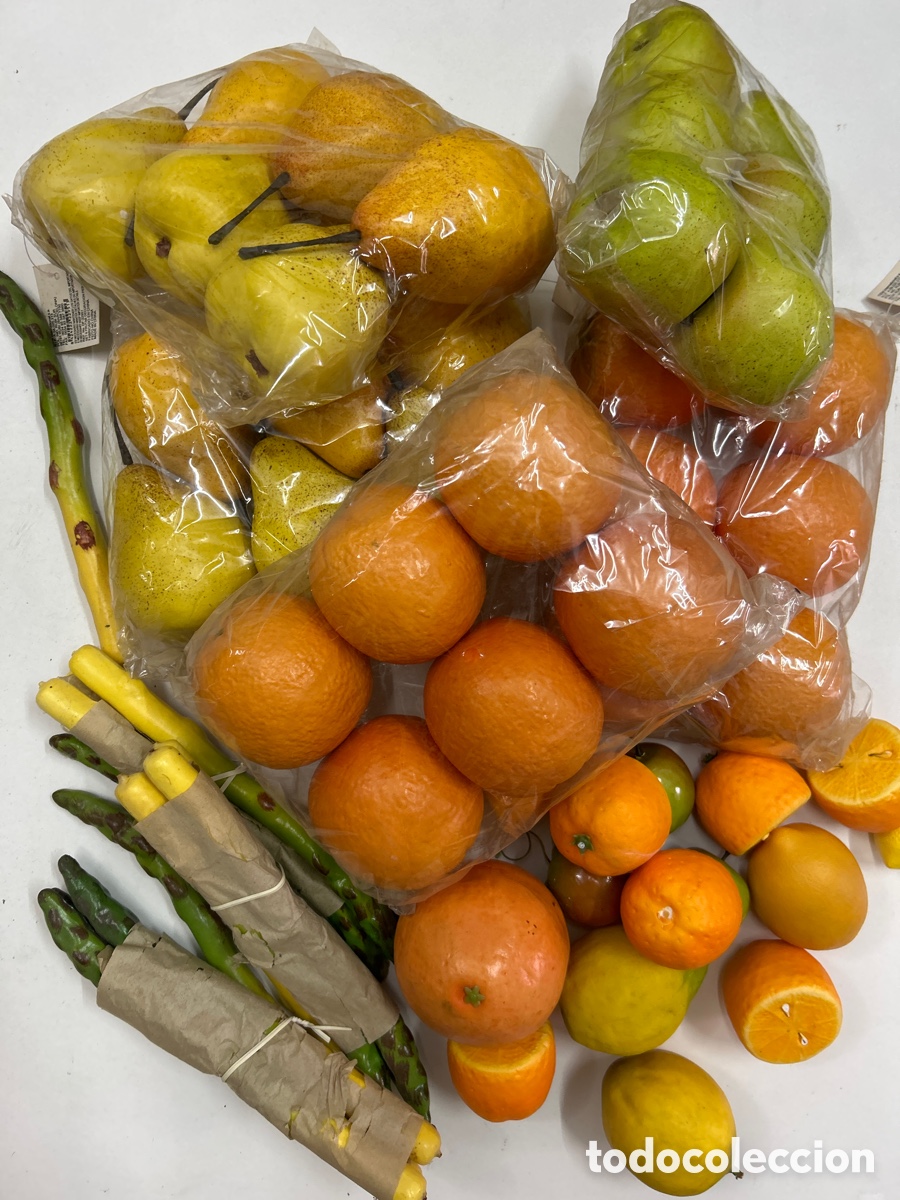 Antiquit&auml;ten: Fruta de pl&aacute;stico