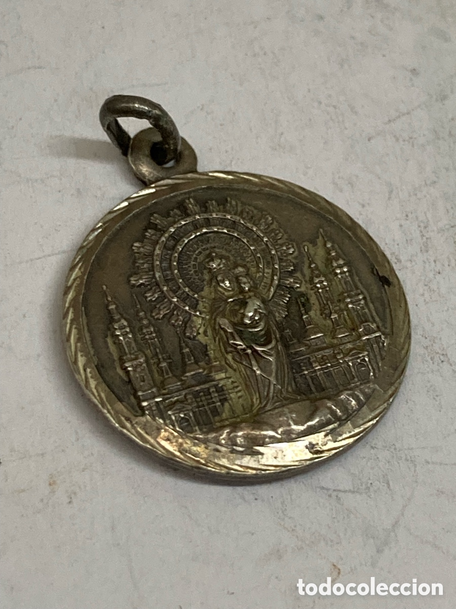 Antig&uuml;edades: Medalla de plata religiosa C179 - Foto 2