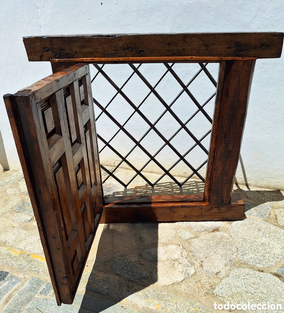 Antig&uuml;edades: Reja de convento de madera y forja - Foto 6