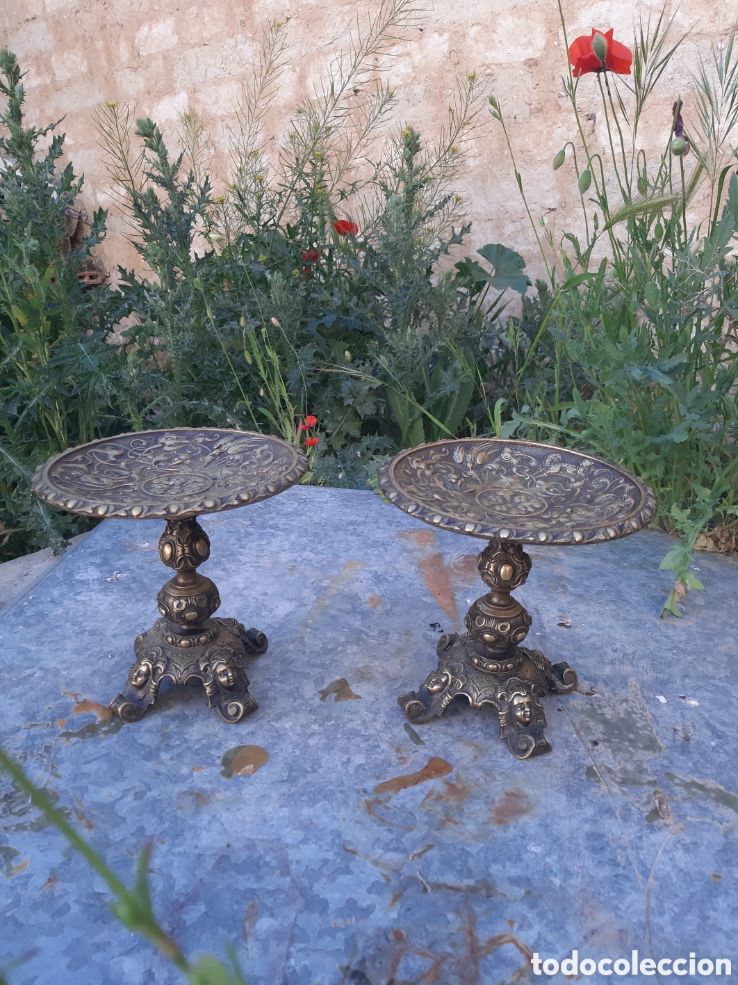 Antig&uuml;edades: Guarnici&oacute;n de bronce - Foto 1