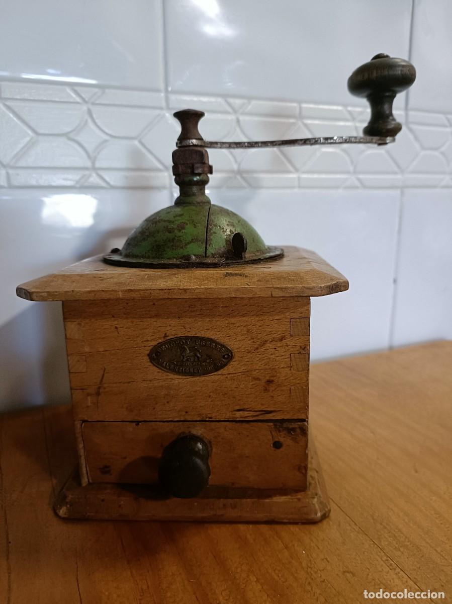 Oggetti Antichi: Antiguo molinillo de caf&eacute; de la firma Peugeot Freres