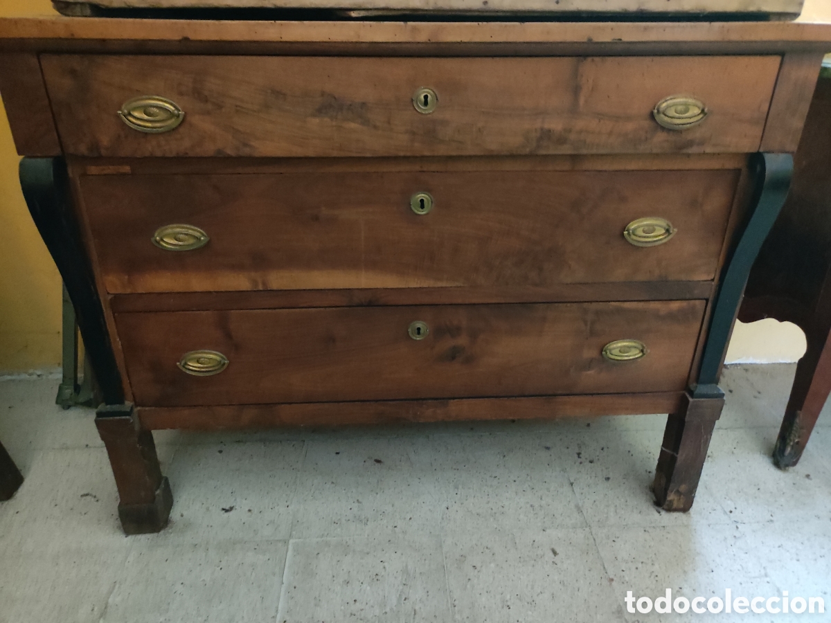 Antig&uuml;edades: C&oacute;moda para restaurar - Foto 1