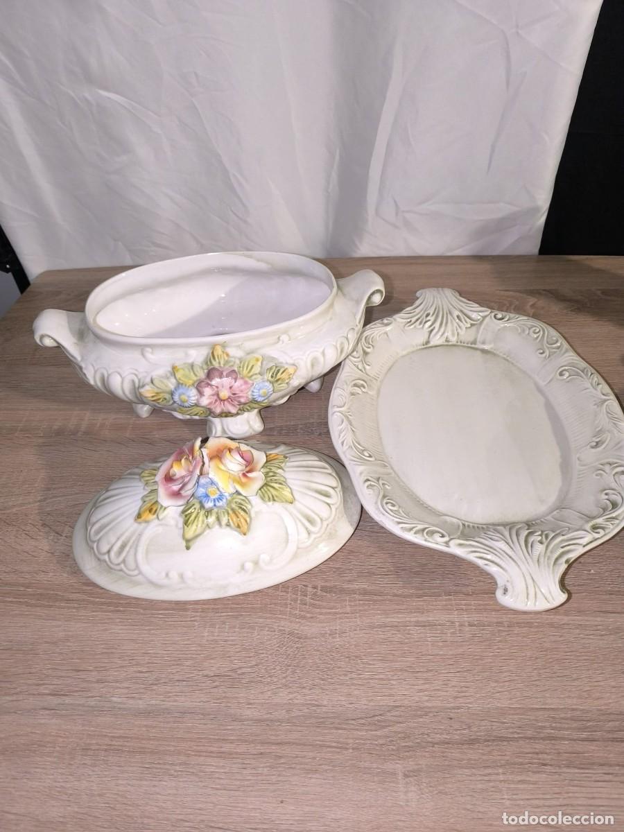 Antig&uuml;edades: sopera de porcelana vintage - Foto 5