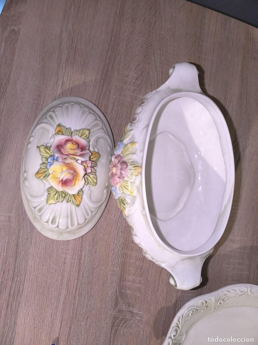Antig&uuml;edades: sopera de porcelana vintage - Foto 6
