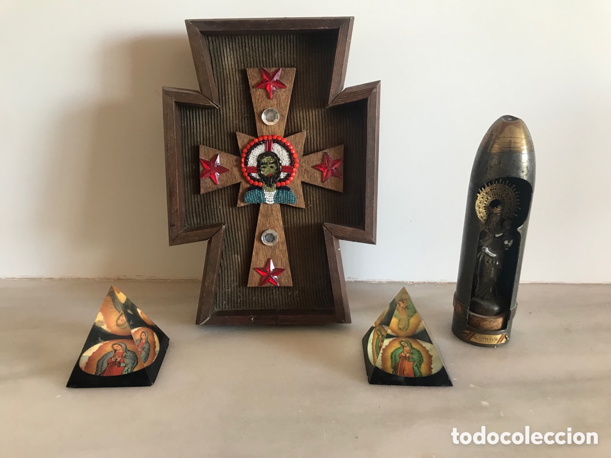 Antig&uuml;edades: Lote religioso - Foto 1