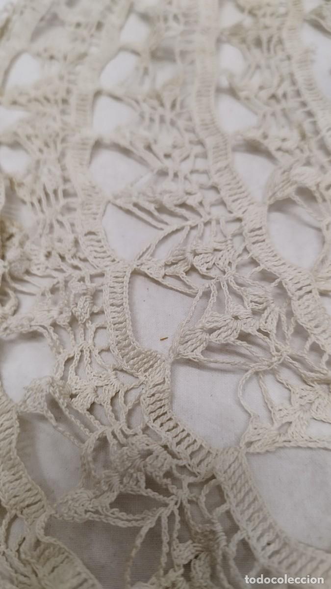 Antig&uuml;edades: Antiguo centro de mesa o tapete,de crochet - Foto 2