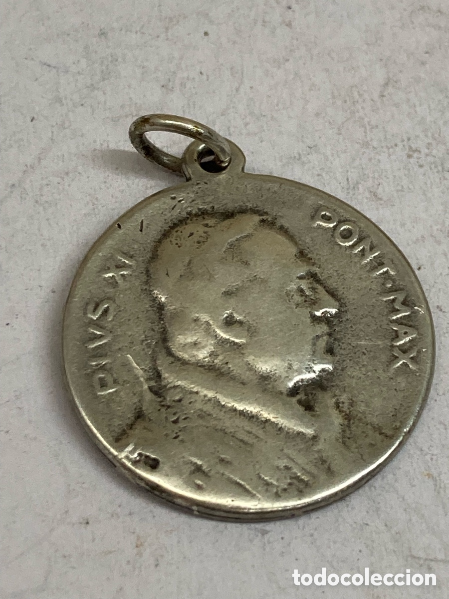 Antig&uuml;edades: Medalla de plata religiosa C221 - Foto 1