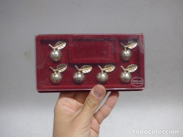 Antig&uuml;edades: Antiguo juego completo de posa targetas para mesa, de plata ? En su caja.