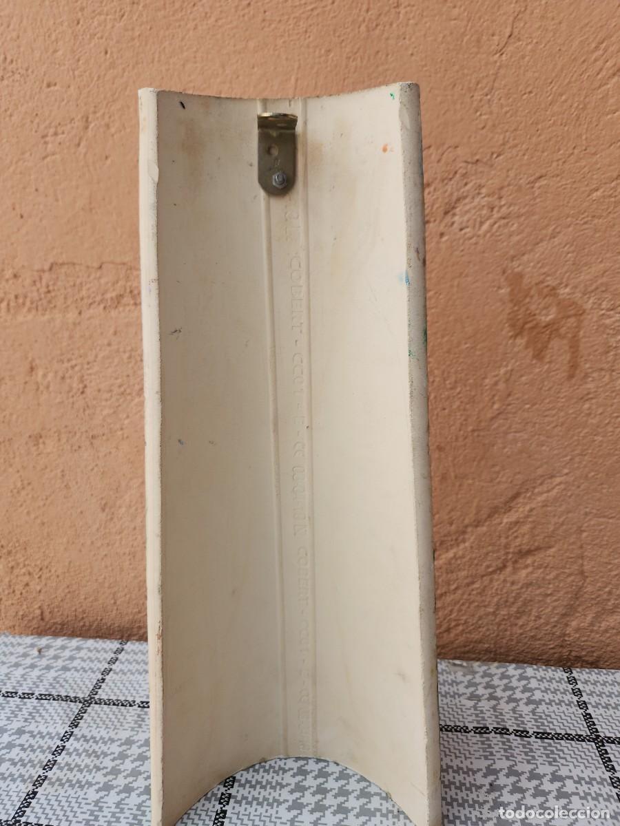 Antig&uuml;edades: Teja pintada a mano - Foto 2