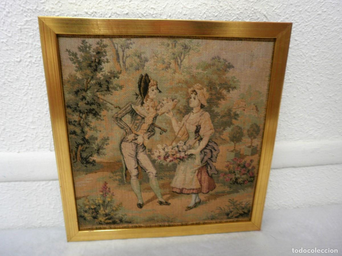 Antig&uuml;edades: Dos peque&ntilde;os tapices enmarcados - Foto 4