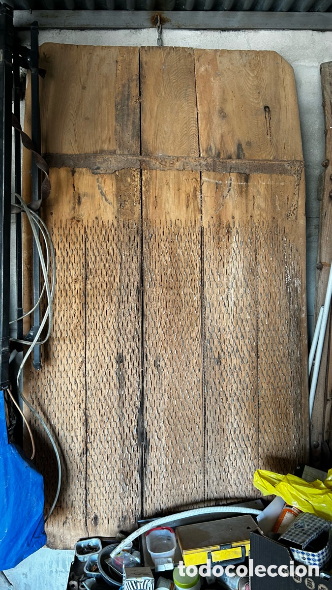 Antig&uuml;edades: Trillo de madera con pedernales - Foto 1