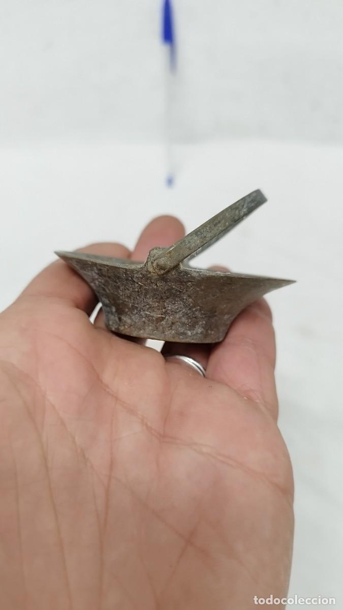 Antig&uuml;edades: Antiguo peque&ntilde;o cesto de bronce - Foto 6