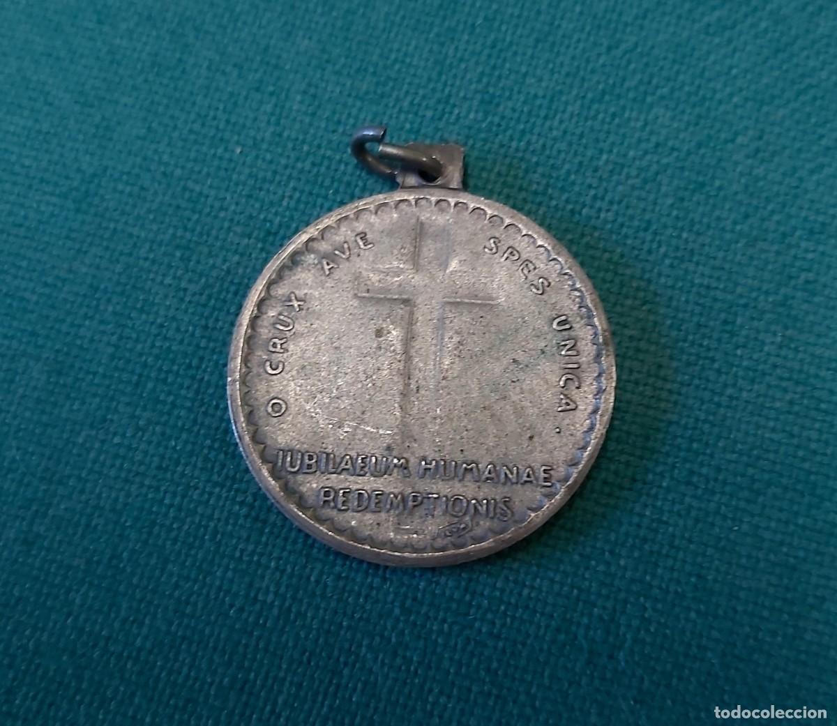 Antig&uuml;edades: Medalla religiosa - Foto 2