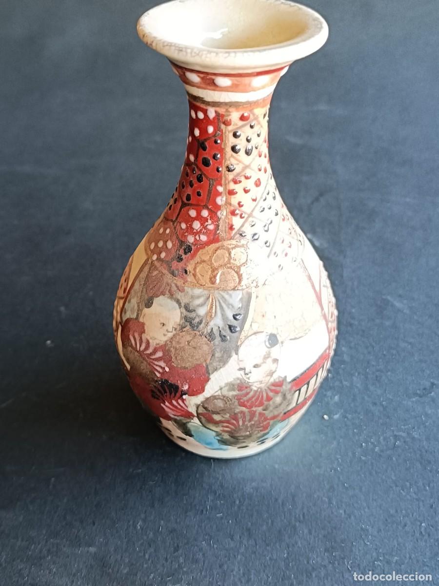 Antig&uuml;edades: Dos jarrones peque&ntilde;os de Satsuma - Foto 4