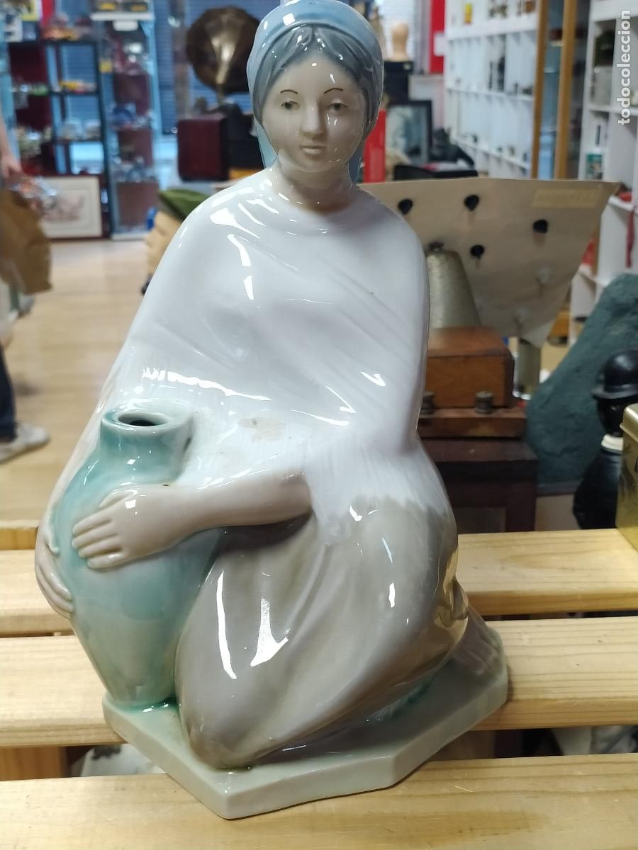 Antig&uuml;edades: AGUADORA DE MIRETE EN PORCELANA - Foto 1