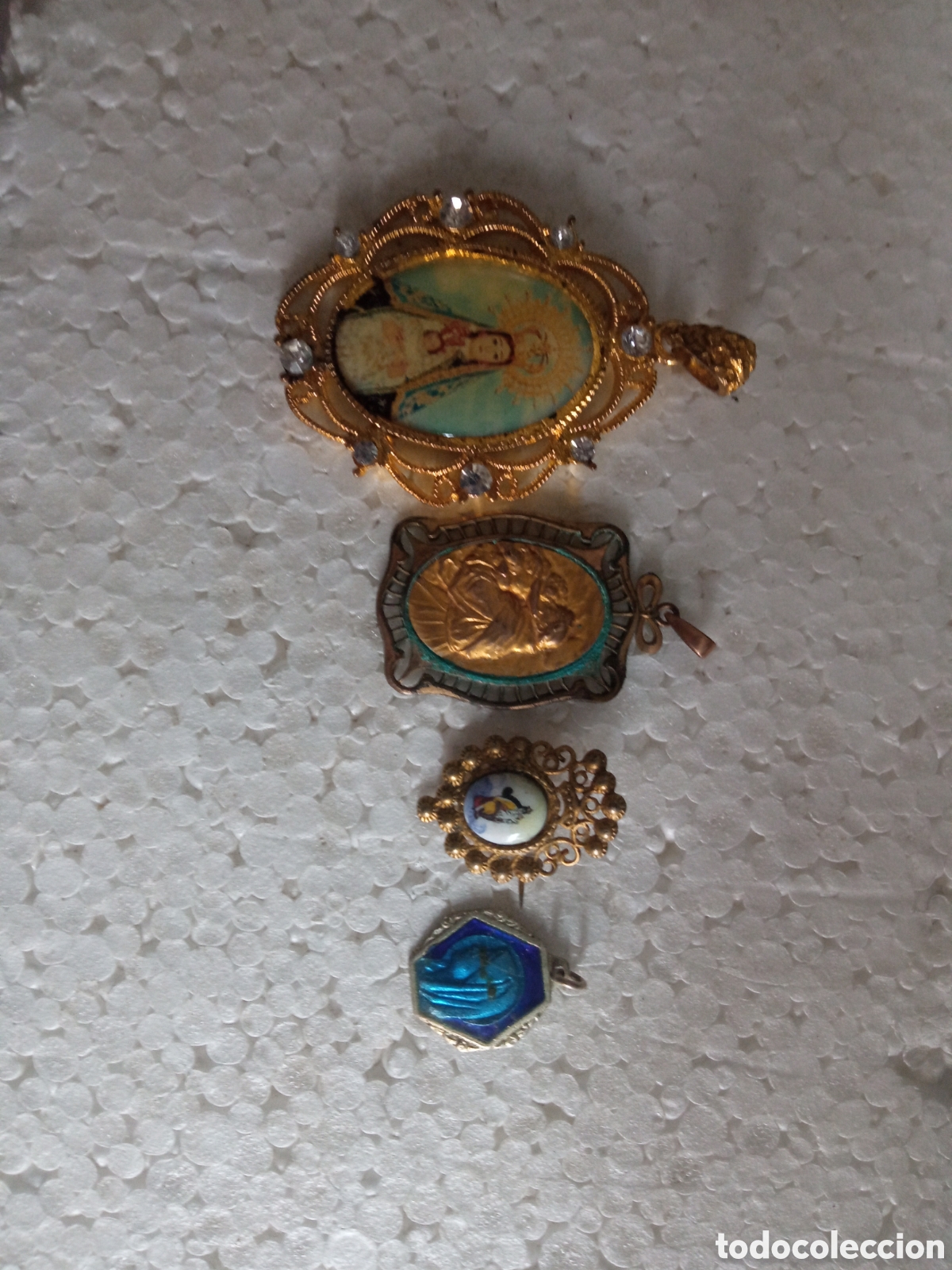 Antig&uuml;edades: 4 medallas religiosas - Foto 1