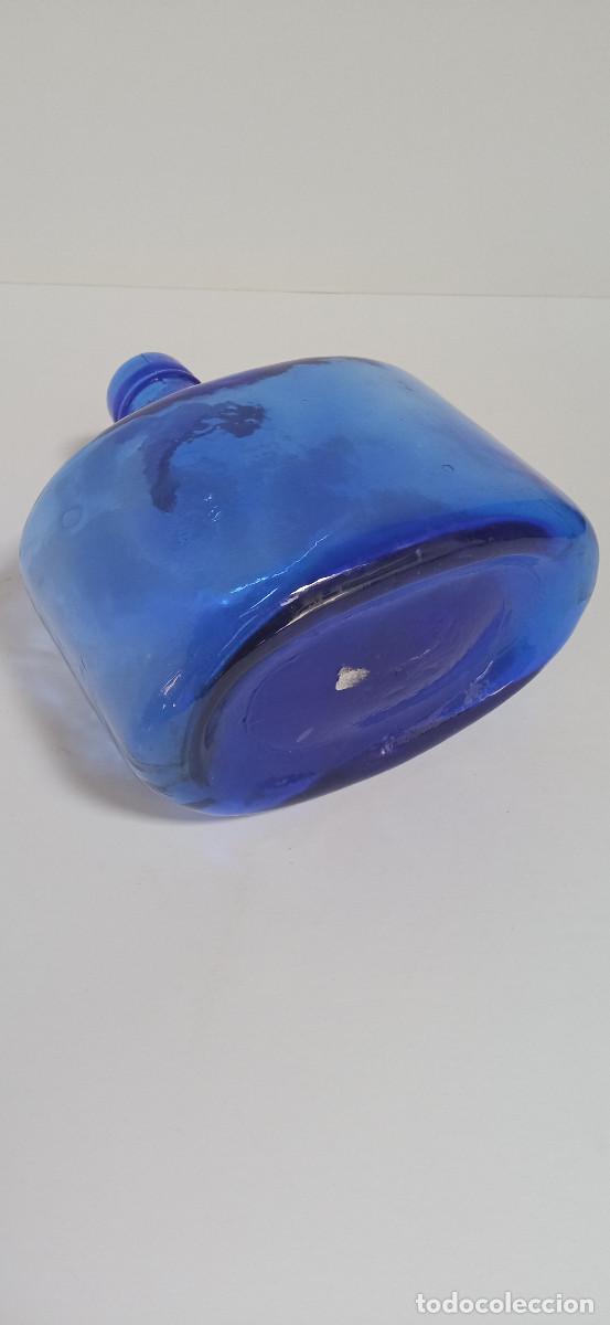 Antig&uuml;edades: Botella Cristal Azul - Foto 3