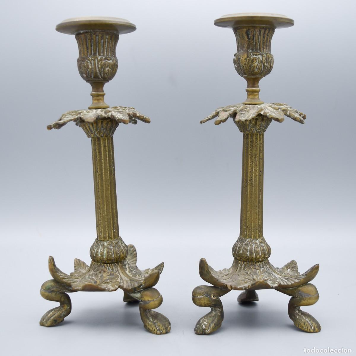 Antig&uuml;edades: Candeleros antiguos de bronce - Foto 2