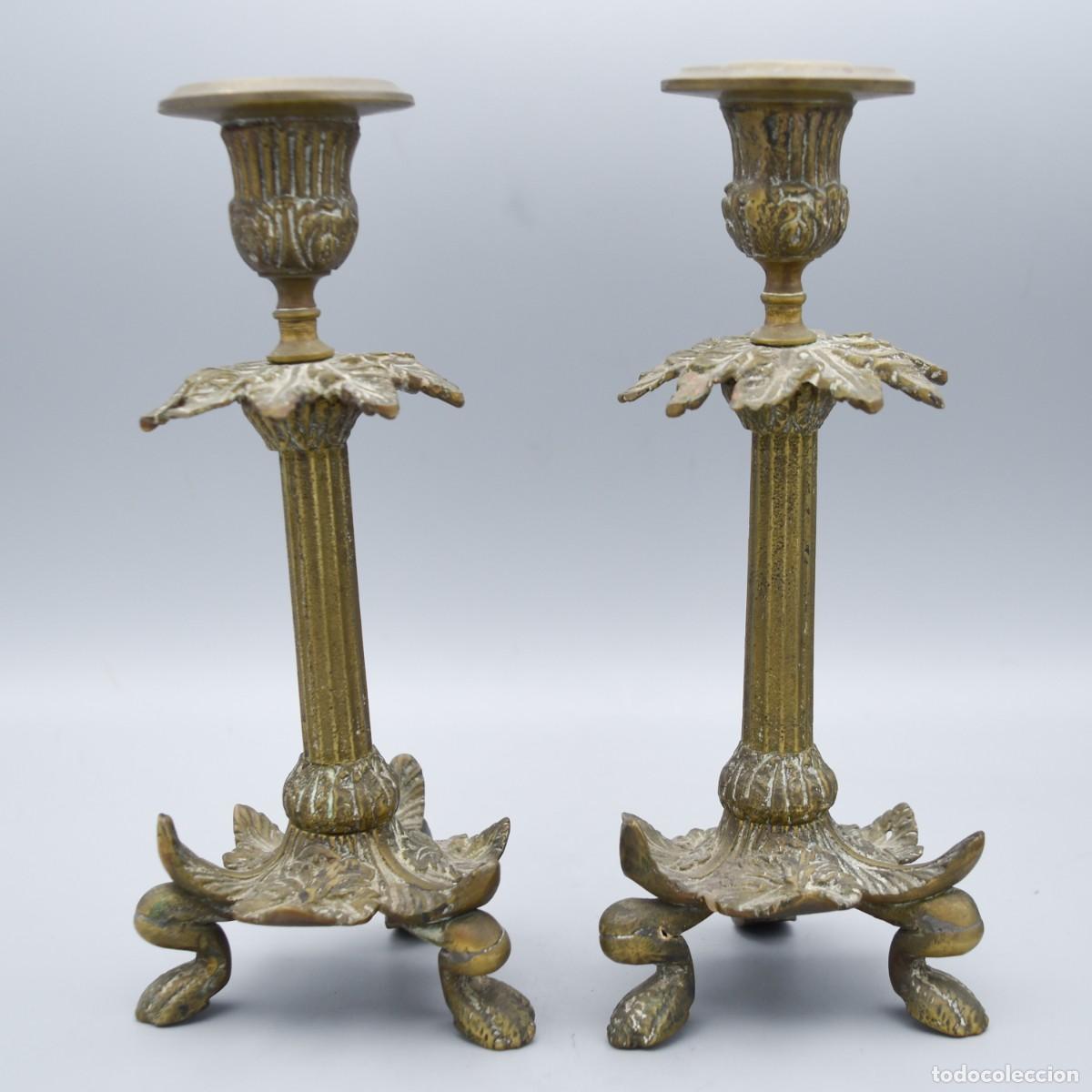 Antig&uuml;edades: Candeleros antiguos de bronce - Foto 3
