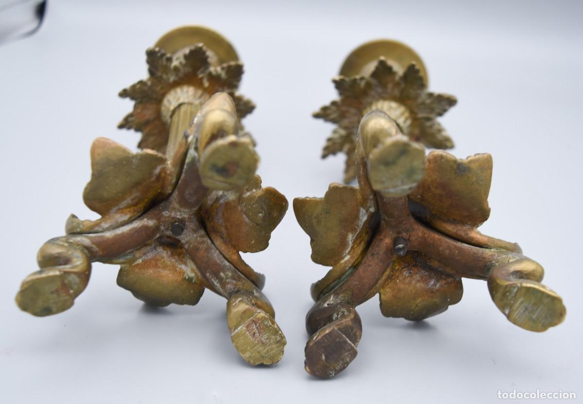 Antig&uuml;edades: Candeleros antiguos de bronce - Foto 8