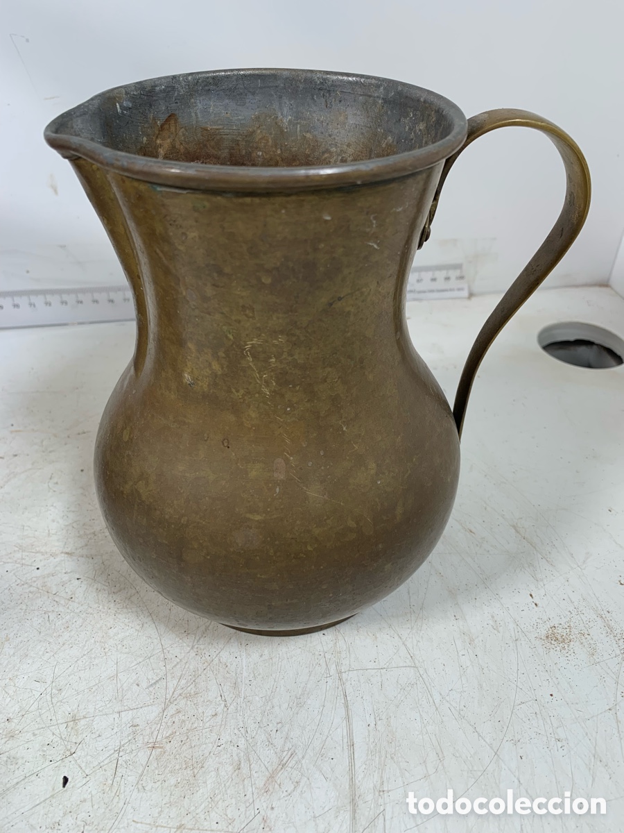 Antig&uuml;edades: 01_ Jarra de lat&oacute;n - Foto 2